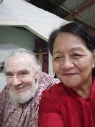 🎄🎅So happy My white Christmas Cactus is blooming for the Holiday..Merry  Christmas to All‼️🎄🎅