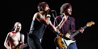 Their music incorporates elements of alternative rock, funk, punk rock and psychedelic rock. Watch Red Hot Chili Peppers And John Frusciante S First Reunion Concert Pitchfork