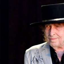 On this Day in Music History: Imposter Orders $3,900 Worth of Pizza in the  Name of Bob Dylan