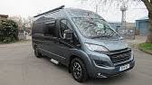 Chacun d'eux peut être associé à des variantes de carrosserie et d'ambiance intérieure différentes (cherry classic, cherry style). Malibu Van Compact 600 Le Low Bed Camper Rv By Carthago Fiat Ducato Walkaround And Interior 2020 Youtube