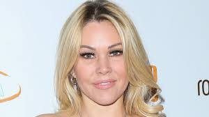 Shanna Travis's Instagram, Twitter & Facebook