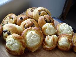 Pain Aux Raisins And Cream Cheese Snails The Fresh Loaf
