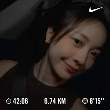 練跑今日的第2️⃣練！夜跑跟著@hoka_taiwan 穿著BONDI 9 在大安森林公園奔馳！ 好快樂的情人節💘