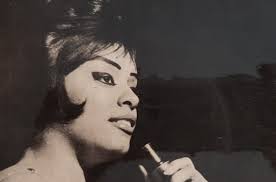 Delia Bravo... de las primeras en algunas cosas