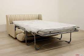 Divano letto in velluto (2 posti) con il rivestimento non è sfoderabile piegando lo schienale, il divano si trasforma in un letto stretto il divano viene consegnato imballato divano consegnato rapidamente. Divano Senza Braccioli Con Letto Divano Letto Idee Per Decorare La Casa Divano Letto Matrimoniale