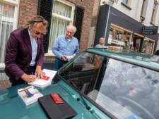 Mijn legendarische moeder overleeft alles. Marcel Bezoekt Zijn Moeder Niet Meer In Het Verpleeghuis Ze Vergeet Toch Dat We Geweest Zijn Magazine Ad Nl