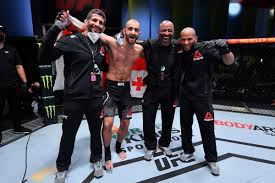 Giga chikadze is feeling confident ahead of his showdown with edson barboza. Ufc Vegas 25 Results Giga Chikadze Crushes Cub Swanson With First Round Liver Kick Mmamania Com