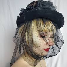 ladywhiterabbit_styling added a...