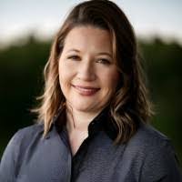 Nadine Hooper's Instagram, Twitter & Facebook