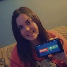 Chantelle Lindsay's Instagram, Twitter & Facebook