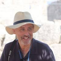 PDF) Archeologia del paesaggio a Jure Vetere: il proto monastero florense e  le sue risorse territoriali, in Jure Vetere. Ricerche archeologiche nella  prima fondazione monastica di Gioacchino da Fiore (indagini 2001-2005), a