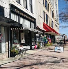 Sunday Brunch And Shopping Downtown Fayetteville Nc In 2020 Sunday Brunch Downtown Brunch