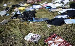 Wreckage from malaysia airlines flight mh17 lies in a field on july 22, 2014 in grabovo, ukraine. Mh17 Fears That Dozens Of Bodies Remain Across Crash Site