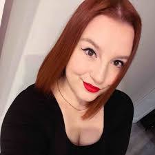 Petra Abraham's Instagram, Twitter & Facebook