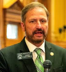 With Jeff Lewis declared ineligible — for now — the District 52 State  Senate race boils down to incumbent Chuck Hufstetler and challenger Derek  Keeney. Here's where both Republicans stand