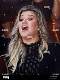 New York, New York, USA. Sep 8, 2017 La chanteuse Kelly Clarkson. effectue  sur le "aujourd'hui", qui ont eu lieu du Rockefeller Plaza. crédit :  Nancy/kaszerman zuma wire/Alamy live news Photo Stock -