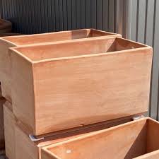 Our fibreglass pots, tubs, planters, troughs, wall fountains, urns, window boxes, pedestals, columns and water tanks, are carefully crafted to give the appearance of terracotta, lead and other metals. Pots Planters Howbert Mays Garden Centre