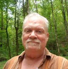 Should I bring bear spray to Smoky Mountain National Park?