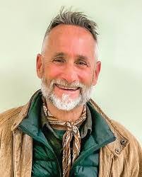 Donna Beaman's Instagram, Twitter & Facebook