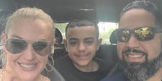 Elvin Rolon's Instagram, Twitter & Facebook