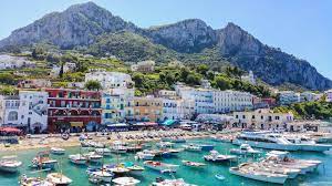 It has been a resort since the time of the roman republic. Capri Urlaubsziel Der Stars Sternchen Urlaubsguru