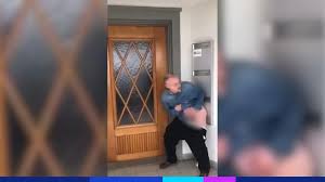 Heimatberechtigt in jens) ist ein schweizer journalist und rechtsextremer politiker (va). Video Sorgt Fur Emporung Eric Weber Lasst Die Hos Eric Weber Shotoe