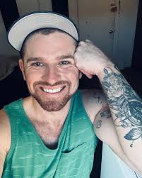 Ok, guys! I just want to thank those of you who've been listening to my new  song Standing Tall. This song is about reflecting