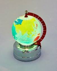 Vintage Globe World S Smallest Illuminated Glass Globe Etsy Vintage Globe Glass Globe Globe