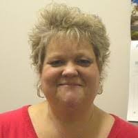 Leanne Pitts's Instagram, Twitter & Facebook