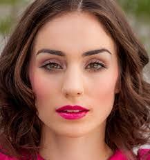 Vanessa Aslan's Instagram, Twitter & Facebook