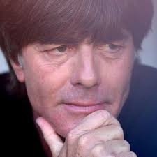 Knapp 40 jahre glücklich mit ehefrau daniela löw. Jogi Low Neue Freundin An Seiner Seite Deutsche Nationalmannschaft Joachim Low Nationalmannschaft