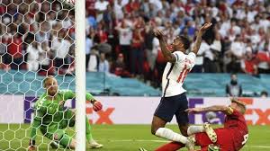 Danish goalkeeper kasper schmeichel also had a laser flashed in his eyes just before the penalty. Uhlijopwsiliym