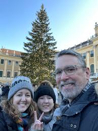 Vienna Christmas markets with kids. Other winter activities?