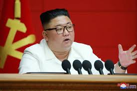 Jun 28, 2021 · der nordkoreanische machthaber kim jong un hat offenbar einiges an gewicht verloren, ein eindruck, der durch berichte in nordkoreas staatsmedien verstärkt wurde. Kim Jong Un Gibt Der Diktator Immer Mehr Verantwortung An Seine Schwester Ab Tag24