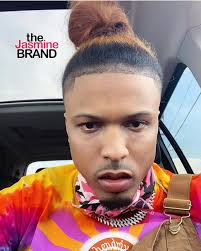 AugustAlsina showing off his #manbun