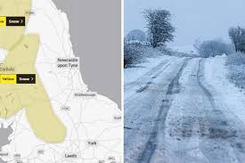 Hundreds of people took part or watched on as snowballs were thrown in leeds's. Weather Warning For Snow Issued In Parts Of North East And Yorkshire The Northern Echo