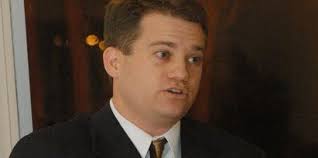 Hawkins defends judicial candidate