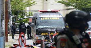 Ketua dpr puan maharani mengutuk aksi bom bunuh diri yang dilakukan teroris di depan gereja katedral. Bbfqxxi Gr8v0m