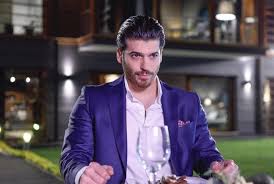 Can Yaman Acted As Ferit In Dolunay Full Moon Turkish Romantic Comedy Do You Know Turkey Turkish Tv Series Drama Tu Romantic Comedy Romantic Full Moon