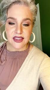 Multi Award Winning Singer/Songwriter Mary Kaye Holt