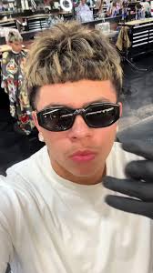 chriss_fadezzz (@chriss_fadezzz)