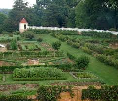 Mt Vernon S Lovely Kitchen Garden Colonial Garden Garden Planning Beautiful Gardens