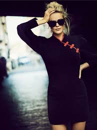 After completing her undergraduate degree in english at exeter university and her masters in journalism at city university, alderton moved to london to break into the world of media. Dolly Alderton Covers The Sunday Times Style October 4th 2020 By Boo George Fashionotography