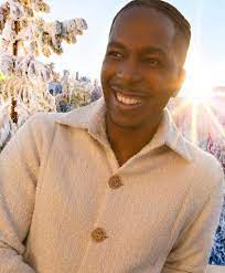 Maybe you would like to learn more about one of these? Leslie Odom Jr On Twitter It S That Time Of Year Lemme Know If You Have Any Special Requests Partnering With Llbean For A Streaming Holiday Concert Event Featuring Songs From The