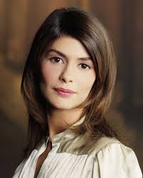 Vysledok Vyhľadavania Obrazkov Pre Dopyt Narrow Forehead Short Haircut Audrey Tautou French Women Beauty Beauty