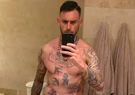 El delantero de la selección chilena mauricio pinilla se ha hecho un tatuaje en la espalda que reproduce su tiro al travesaño durante el partido de octavos contra brasil. Pinilla Critico A Messi Y Los Hinchas De Colon Lo Cruzaron Nexodiario