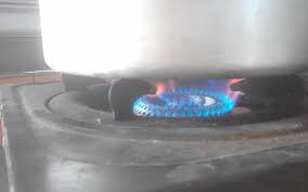 Cara Servis Dapur Gas Lama Tersumbat Nyalaan Api Kecil Free Malaysia Today Fmt