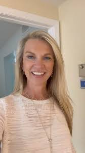 Sandra Sorge's Instagram, Twitter & Facebook