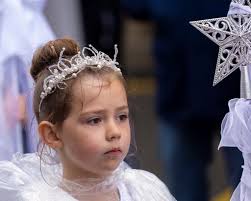 White dog running about kinneil estate, can't get a hold of it to see what  kind of dog it is or any tags