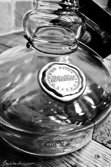 Пару постеров старой рекламы алкоголя. Виски Willett Pot Still Reserve (CША) Здравствуйте, уважаемые, Приятного, времени, суток